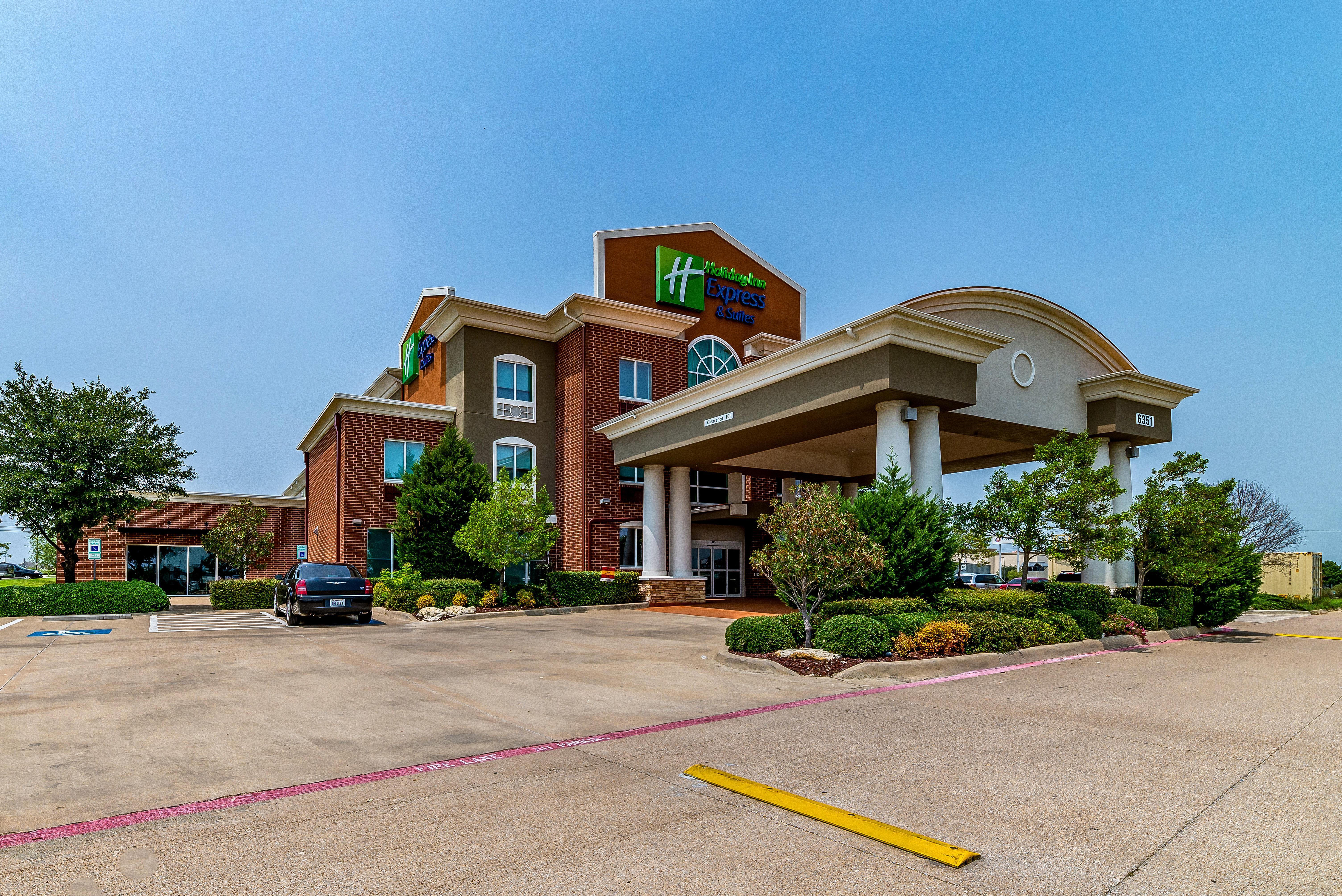 Holiday Inn Express & Suites Fort Worth - Fossil Creek By Ihg Экстерьер фото