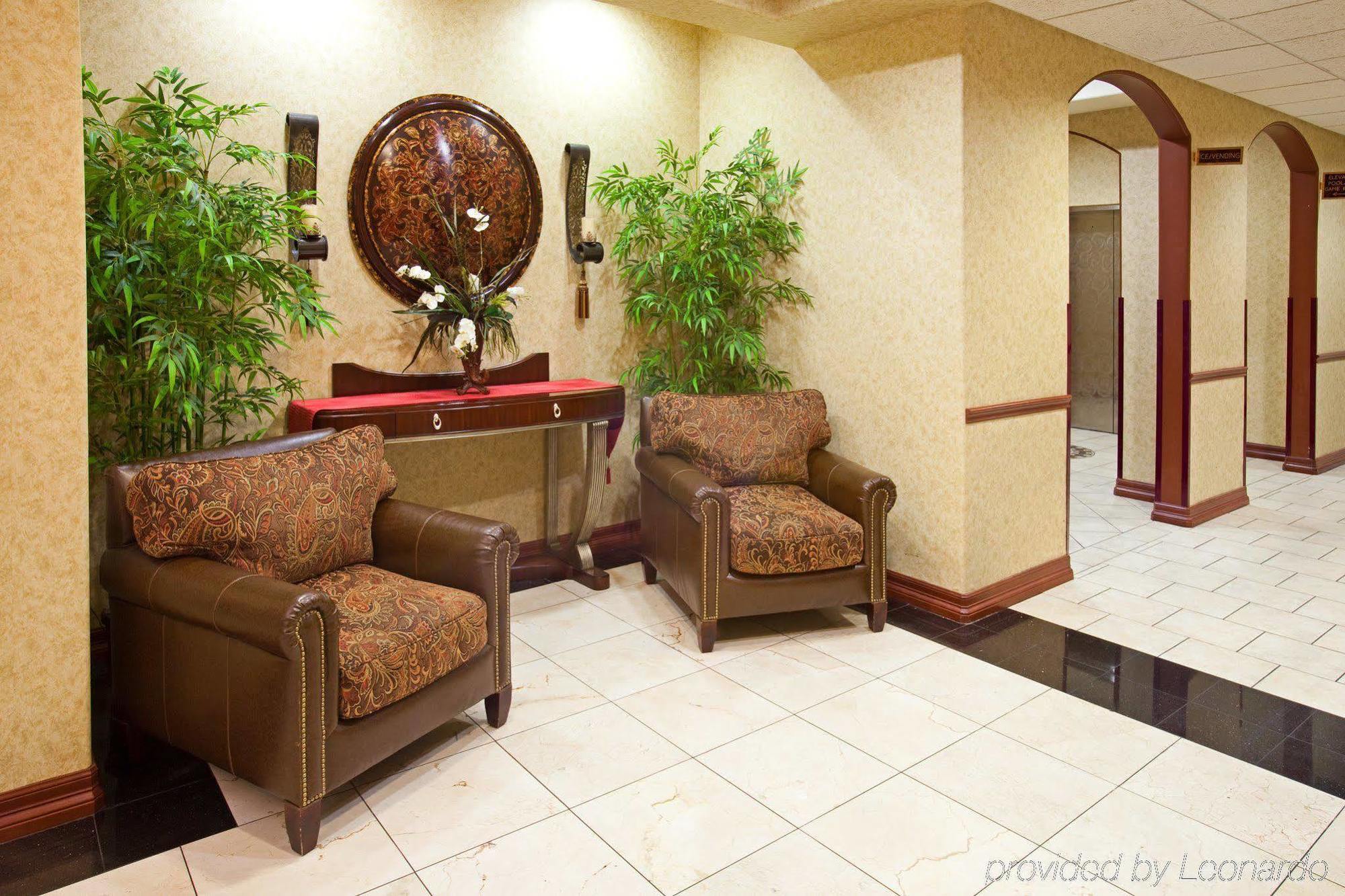 Holiday Inn Express & Suites Fort Worth - Fossil Creek By Ihg Интерьер фото